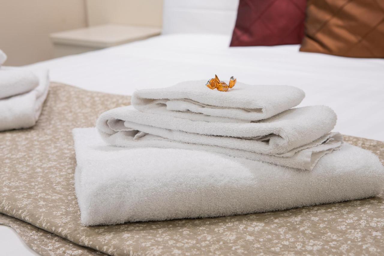 Il Piccolo Piacenza Hotel Ngoại thất bức ảnh