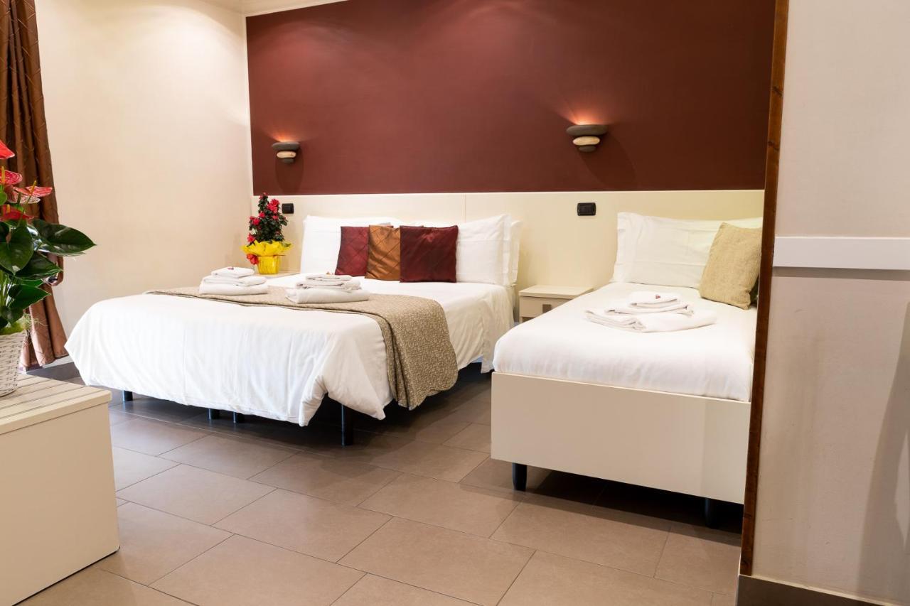Il Piccolo Piacenza Hotel Ngoại thất bức ảnh