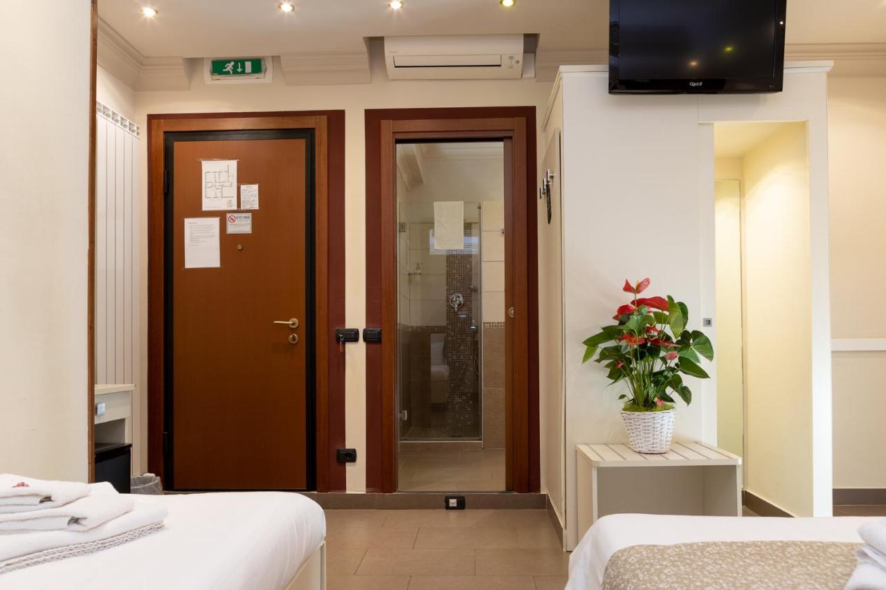 Il Piccolo Piacenza Hotel Ngoại thất bức ảnh