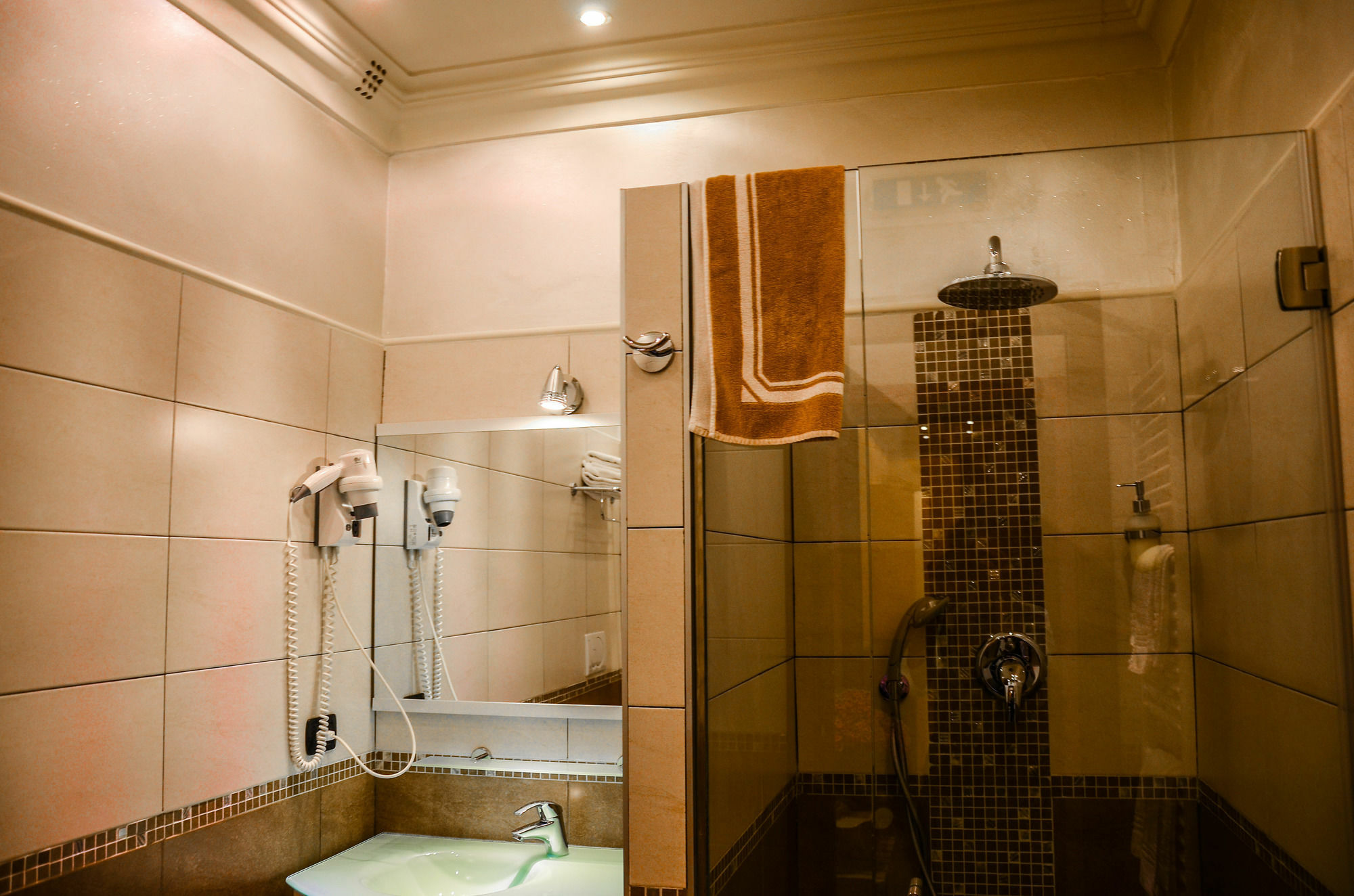 Il Piccolo Piacenza Hotel Ngoại thất bức ảnh