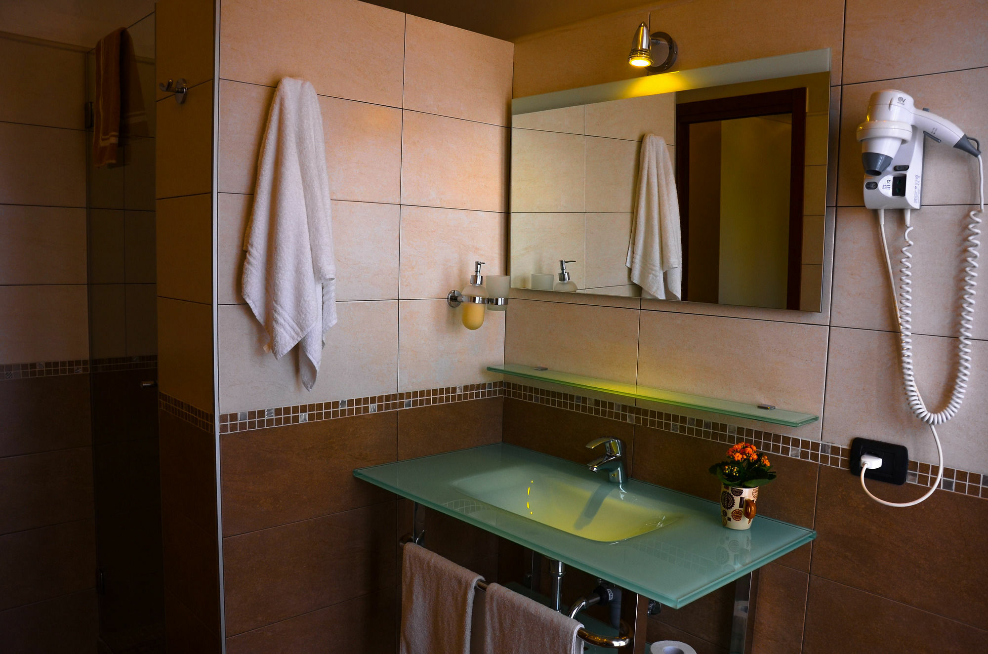 Il Piccolo Piacenza Hotel Ngoại thất bức ảnh